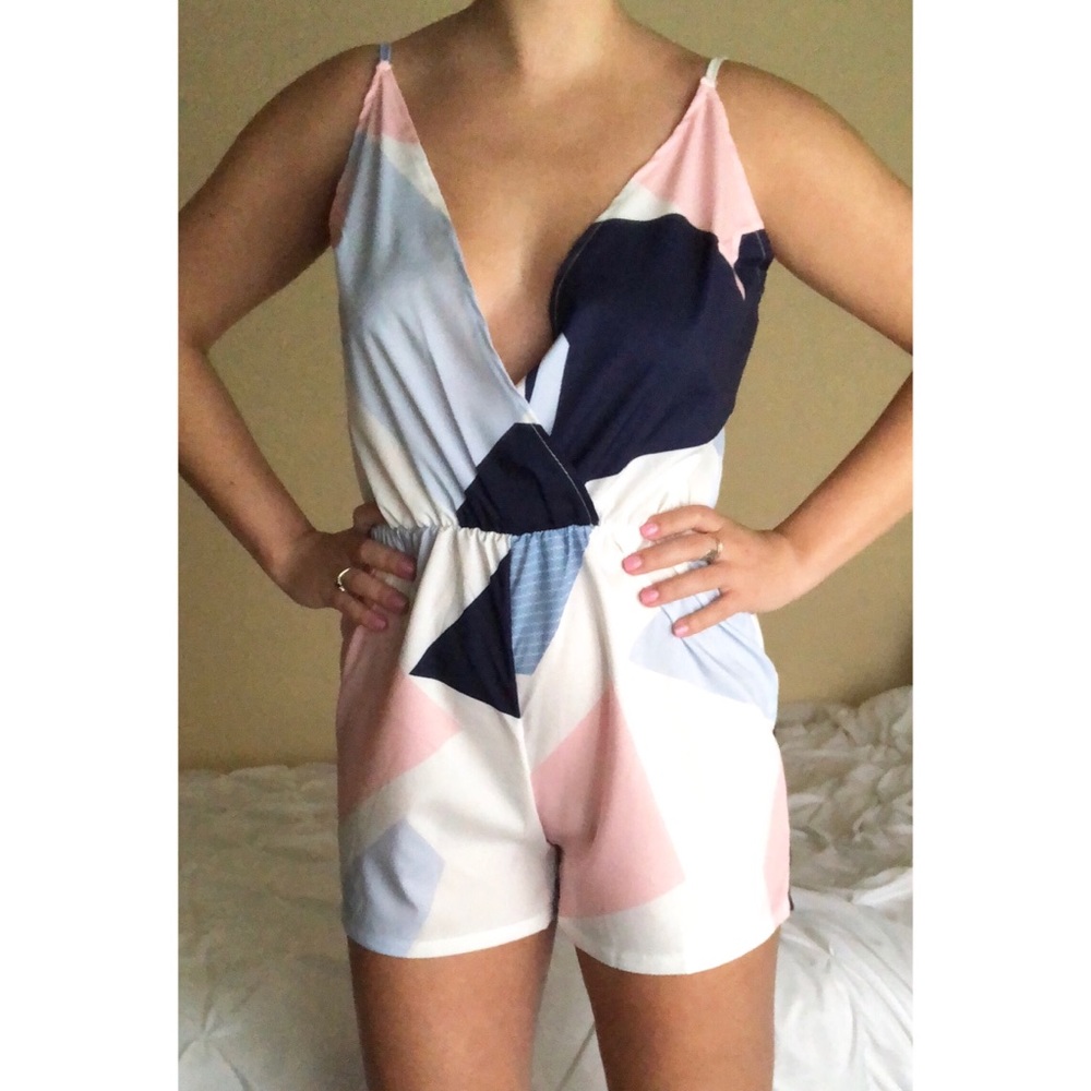 LAST ONE! Geo Printed Surplice Neckline Romper - Picture 5 of 7